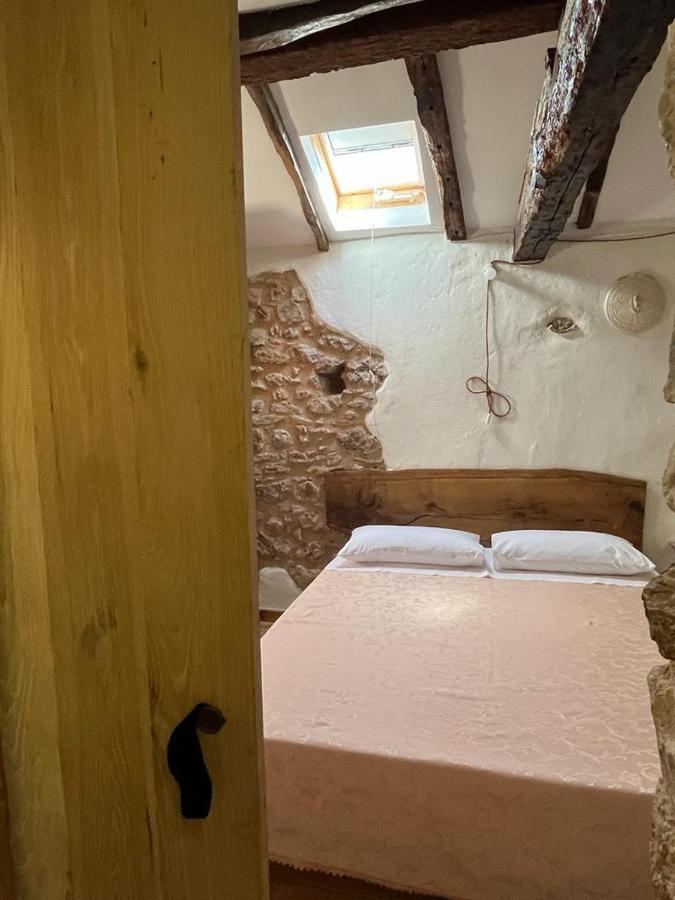 Bed and Breakfast Domus Vela Fornelli Exterior foto