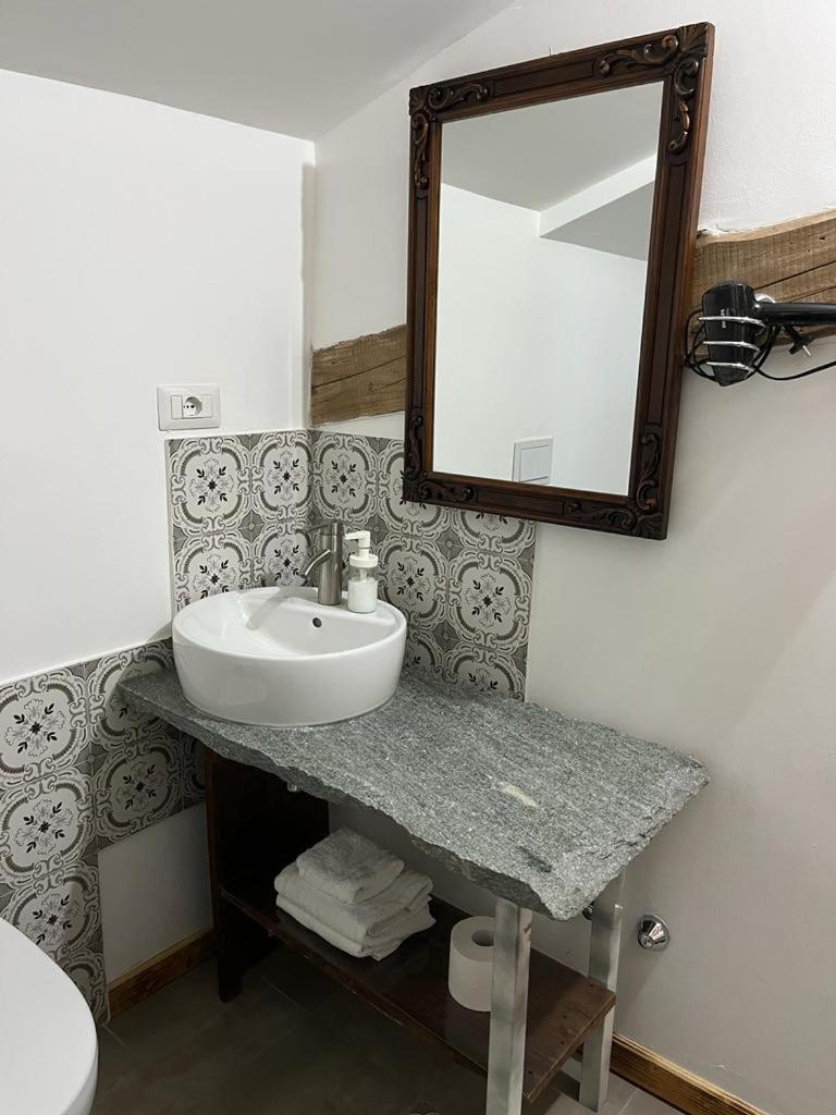 Bed and Breakfast Domus Vela Fornelli Exterior foto